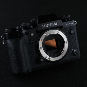 Mirrorless Vlogging Camera Polaroid Kit with EF-M 15-45mm Lens, Black